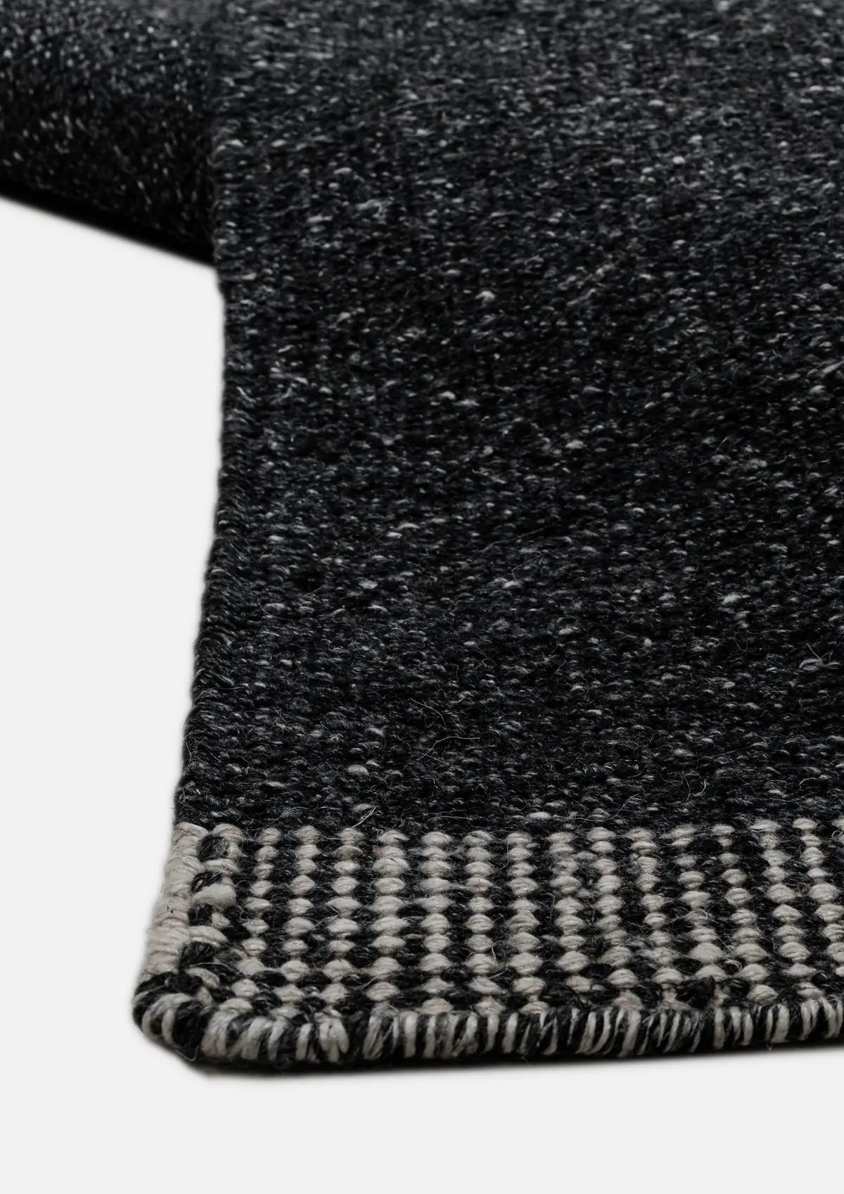 Bamboo Silk Handwoven Rug   Aion - Hemp - Flatweave - Ajaypee Carpets (Thumbnail 2)
