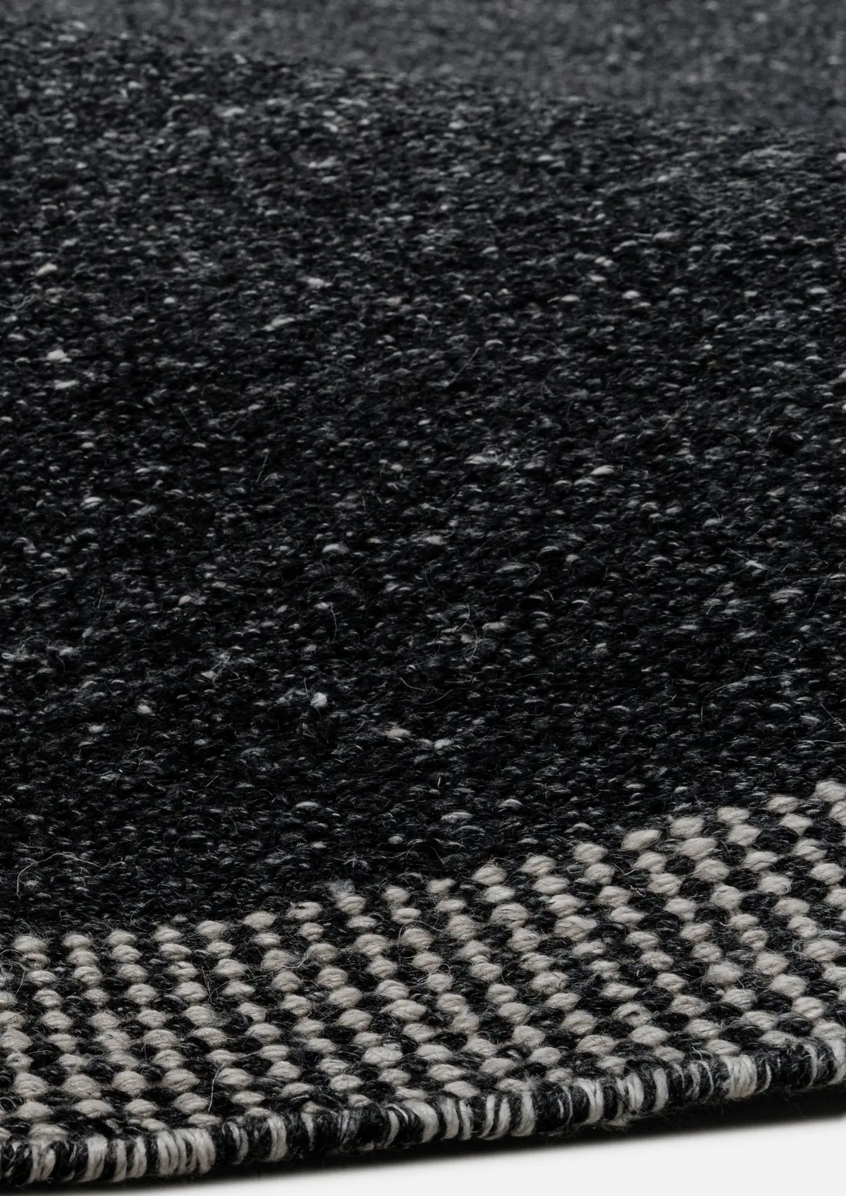 Bamboo Silk Handwoven Rug   Aion - Hemp - Flatweave - Ajaypee Carpets (Thumbnail 3)