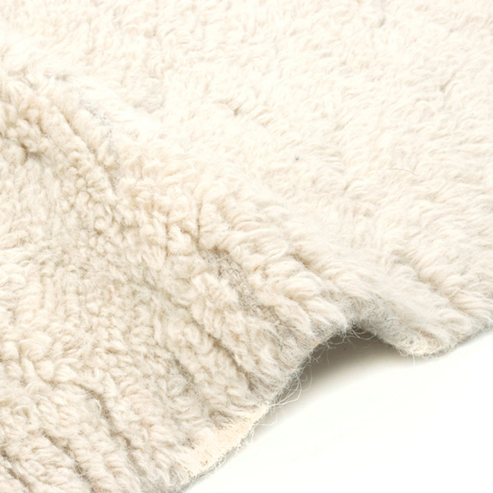 Gwyneth Handloom Woollen Rug - Cotton - Hand Tufted - Ajaypee Carpets (Detail)