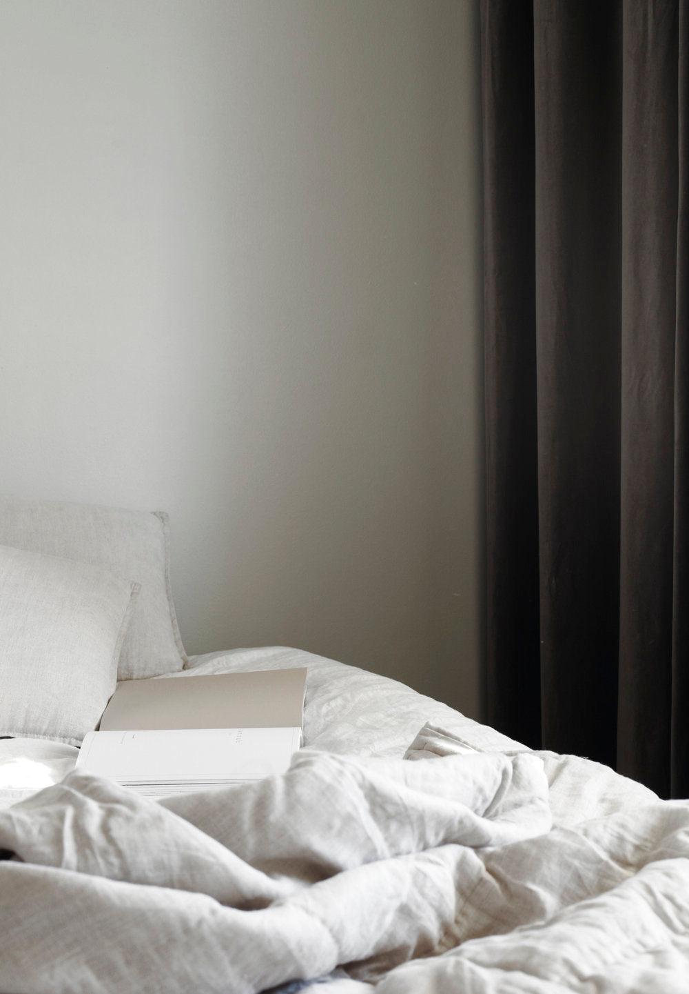 White Linen Bedspread - Cotton - Hand Woven - Ajaypee Carpets (Thumbnail 4)