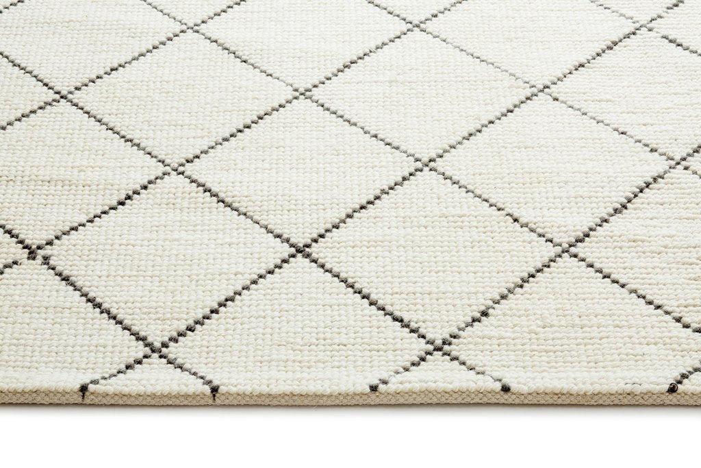 Woolen Handwoven Rug Loop Beni - Cotton - Hand Woven - Ajaypee Carpets (Thumbnail 2)